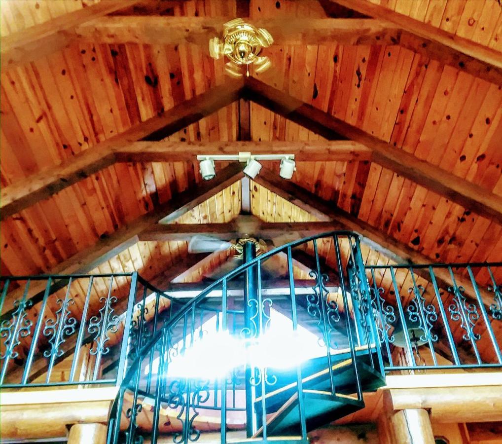 Cherokee Mountain Log Cabins Eureka Springs Dış mekan fotoğraf