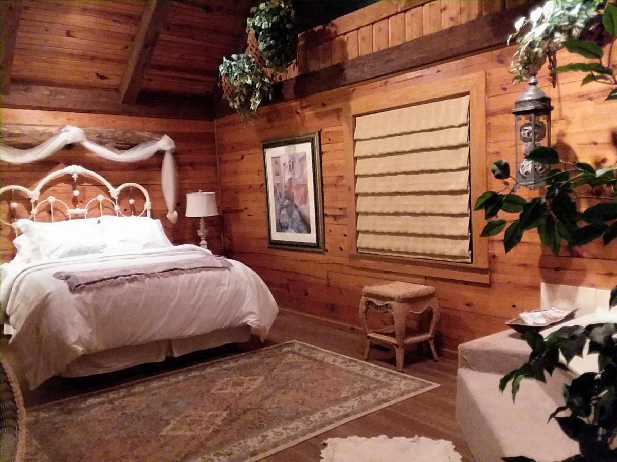 Cherokee Mountain Log Cabins Eureka Springs Dış mekan fotoğraf