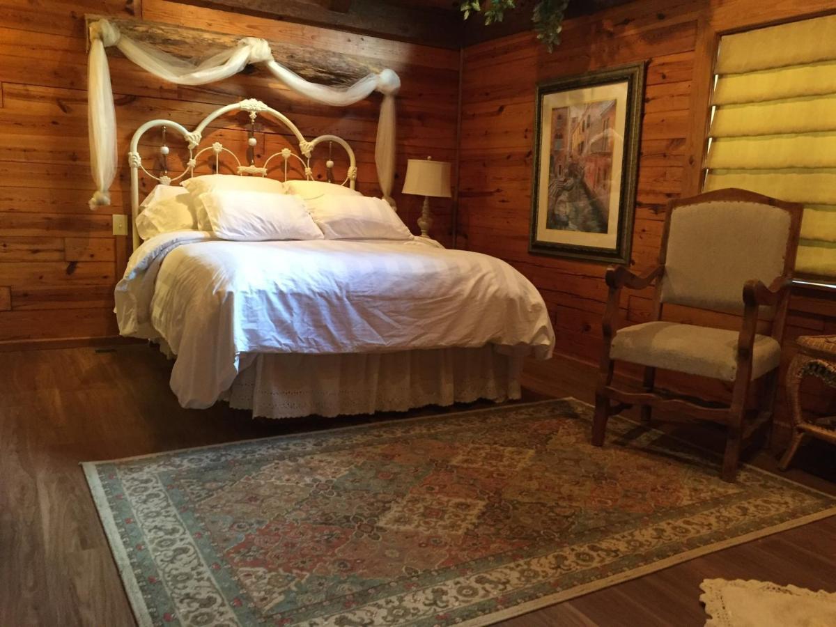 Cherokee Mountain Log Cabins Eureka Springs Dış mekan fotoğraf