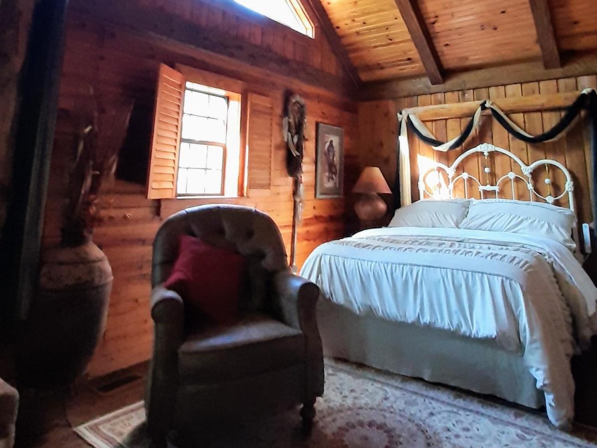 Cherokee Mountain Log Cabins Eureka Springs Dış mekan fotoğraf